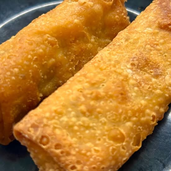 春卷Pork Egg Roll (2Pc)